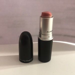 MAC Lipstick in Hue